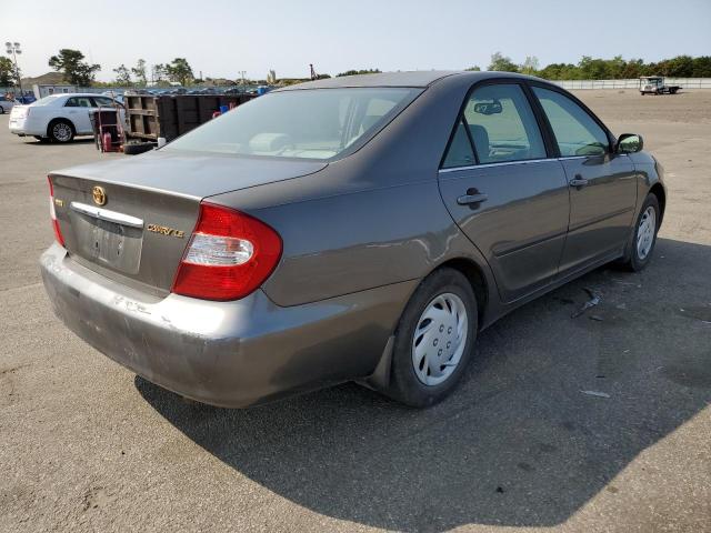 4T1BE32K22U638963 - 2002 TOYOTA CAMRY LE GRAY photo 4