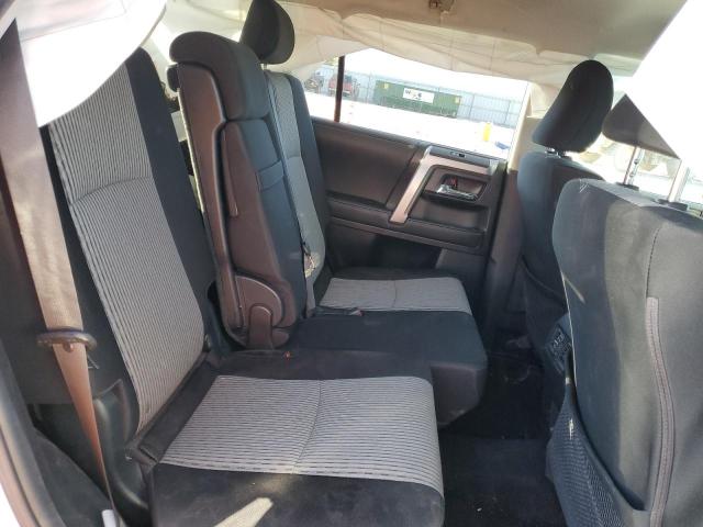 JTEMU5JR2M5895222 - 2021 TOYOTA 4RUNNER SR 银色 照片 6