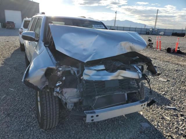 JTEMU5JR2M5895222 - 2021 TOYOTA 4RUNNER SR 银色 照片 9