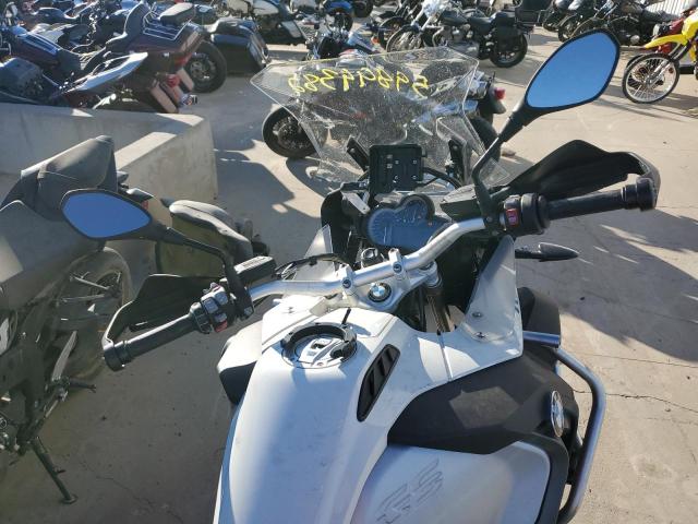 WB10A120XFZ097998 - 2015 BMW R1200 GS A WHITE photo 5