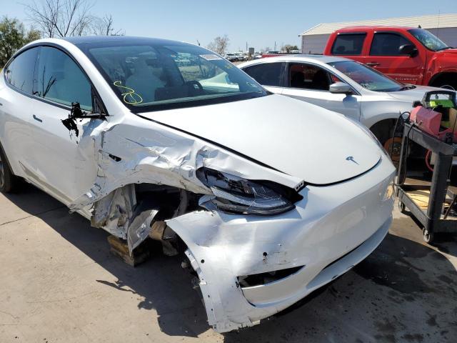 7SAYGDEE1NF354311 - 2022 TESLA MODEL Y Белый фото 9