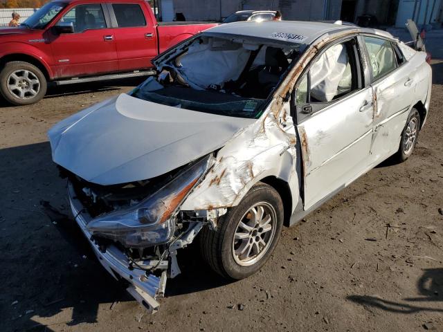 JTDKARFU2L3106392 - 2020 TOYOTA PRIUS L WHITE photo 2