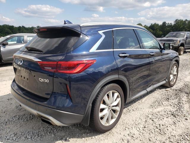 3PCAJ5M19KF111197 - 2019 INFINITI QX50 ESSEN BLUE photo 4