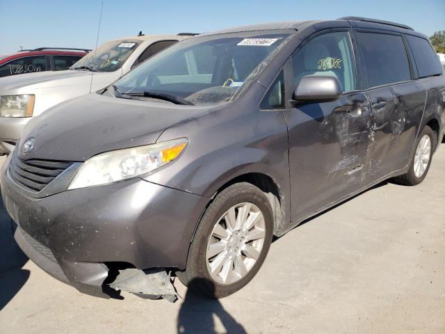 5TDJK3DC4BS015220 - 2011 TOYOTA SIENNA LE CHARCOAL photo 2