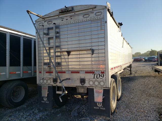 1W14432A6J7716333 - 2018 WIL TRAILER SILVER photo 4