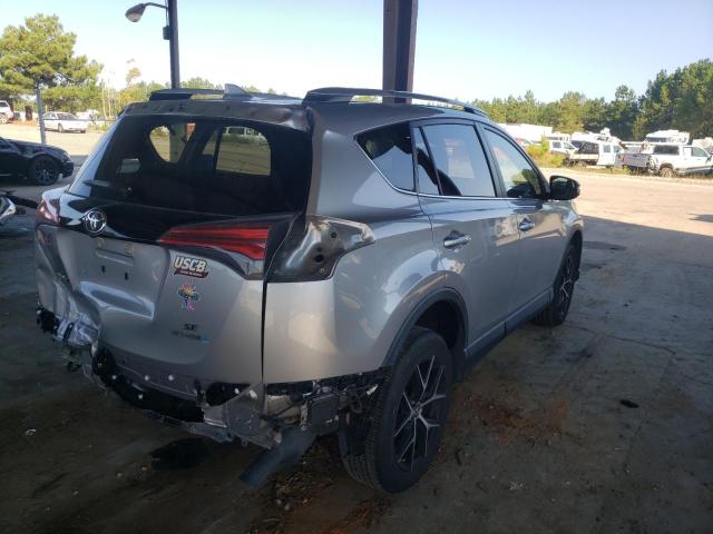 JTMNFREVXJD113431 - 2018 TOYOTA RAV4 SE SILVER photo 4