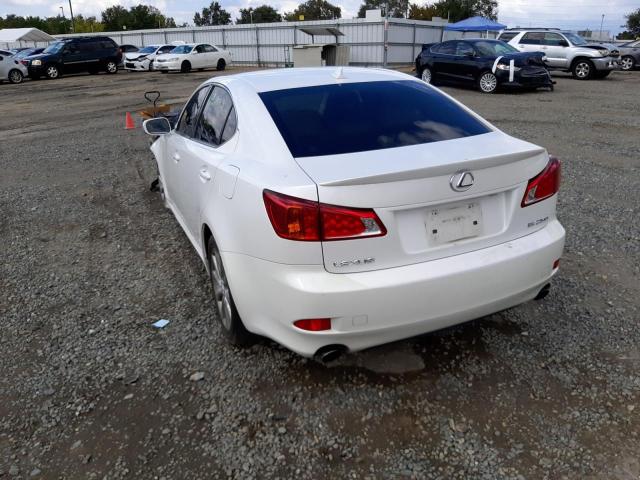 JTHBF5C22A2096235 - 2010 LEXUS IS 250 WHITE photo 3