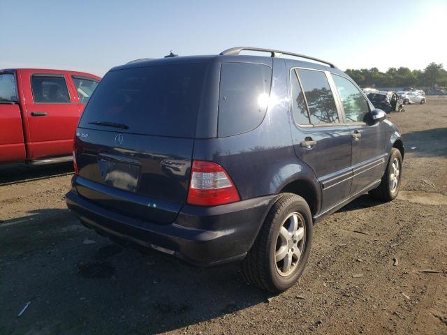 4JGAB57E63A408770 - 2003 MERCEDES-BENZ 350-CLASS BLUE photo 4