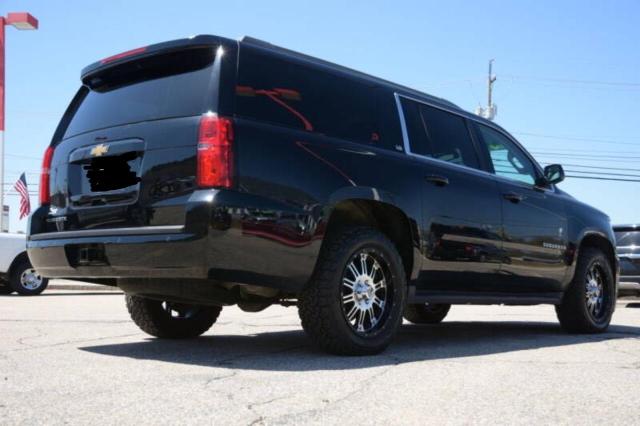 1GNSKGKC1GR371586 - 2016 CHEVROLET SUBURBAN K BLACK photo 4