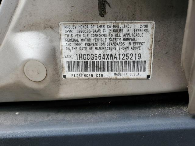 1HGCG564XWA125219 - 1998 HONDA ACCORD LX SILVER photo 10