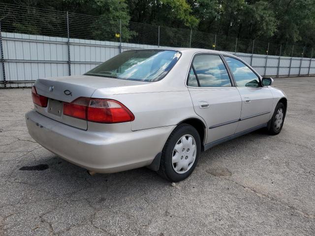 1HGCG564XWA125219 - 1998 HONDA ACCORD LX SILVER photo 4