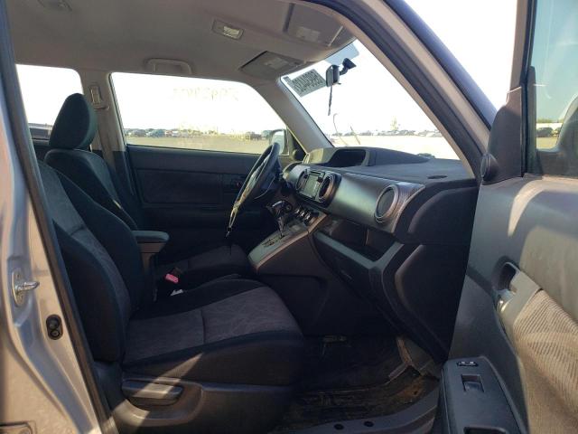 JTLZE4FE6DJ040008 - 2013 TOYOTA SCION XB 银色 照片 5