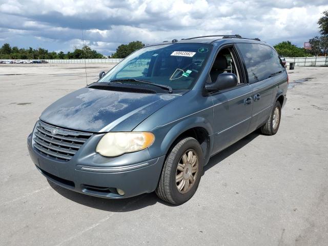 2C4GP54L15R511886 - 2005 CHRYSLER TOWN & COU GRAY photo 2