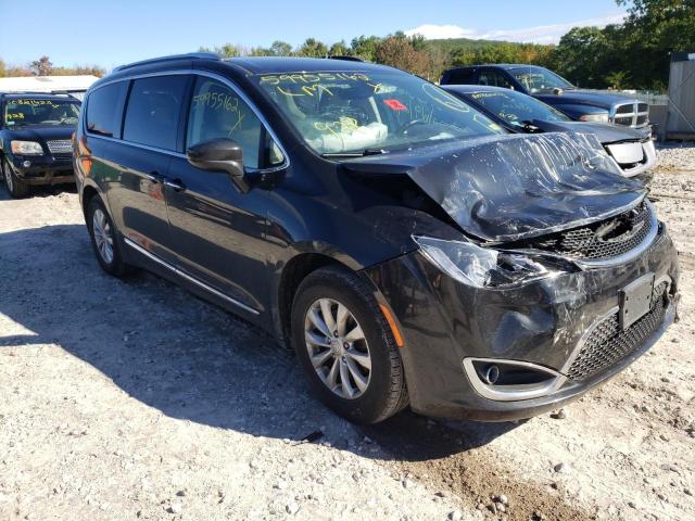 2C4RC1BG4JR233658 - 2018 CHRYSLER PACIFICA T BLACK photo 1