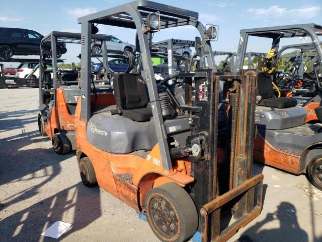 89476 - 2005 TOYOTA FORKLIFT ORANGE photo 1