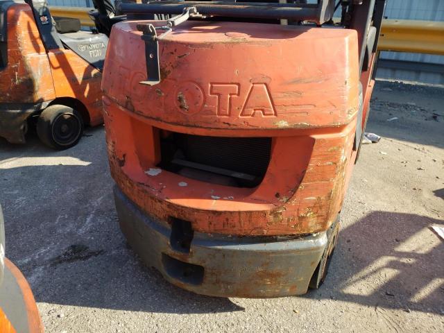 89476 - 2005 TOYOTA FORKLIFT ORANGE photo 6