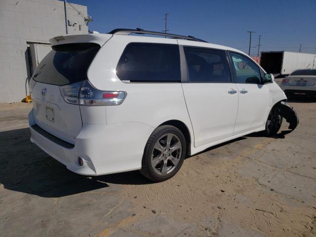 5TDXZ3DC3JS947350 - 2018 TOYOTA SIENNA SE WHITE photo 4