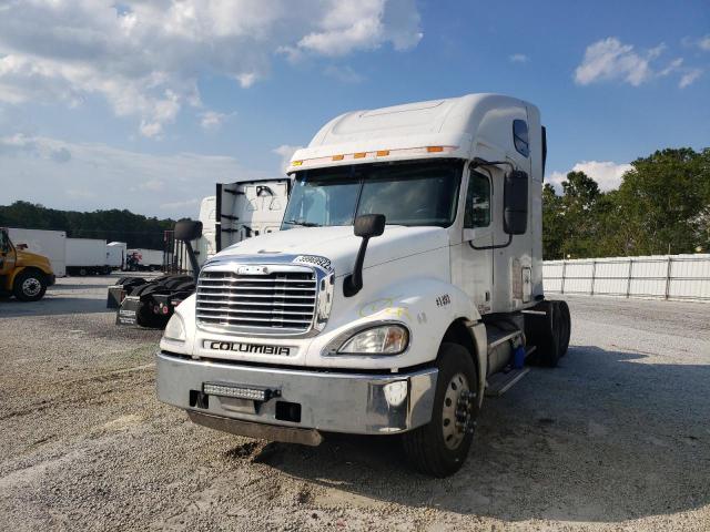 1FUJA6CK67DY80893 - 2007 FREIGHTLINER CONVENTION WHITE photo 2