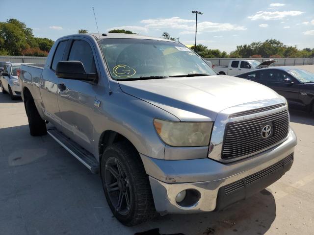 5TFRM5F14AX010063 - 2010 TOYOTA TUNDRA DOU GRAY photo 1