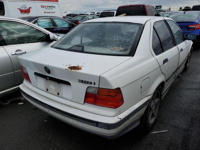 4USCD8323TLC70529 - 1996 BMW 318 I AUTO WHITE photo 4