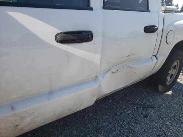 1D7HE28K66S528585 - 2006 DODGE DAKOTA QUA WHITE photo 9