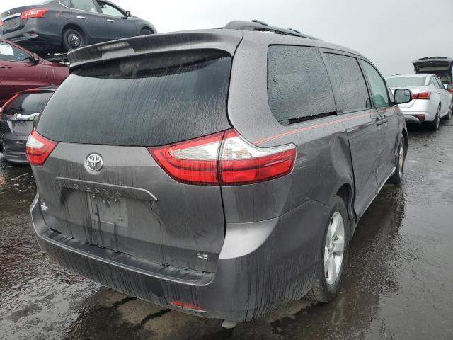 5TDKK3DC8GS696977 - 2016 TOYOTA SIENNA LE GRAY photo 4