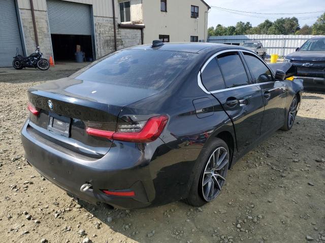 3MW5R7J06L8B27622 - 2020 BMW 330XI BLACK photo 4