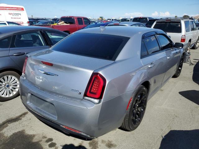 2C3CCABG0JH214623 - 2018 CHRYSLER 300 S SILVER photo 4