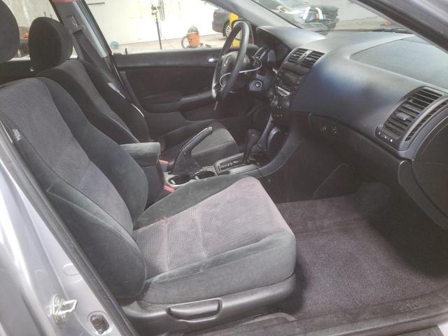 1HGCM66375A029259 - 2005 HONDA ACCORD LX SILVER photo 5