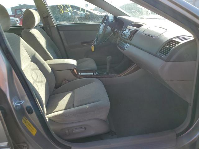 4T1BE30K72U625788 - 2002 TOYOTA CAMRY LE BEIGE photo 5