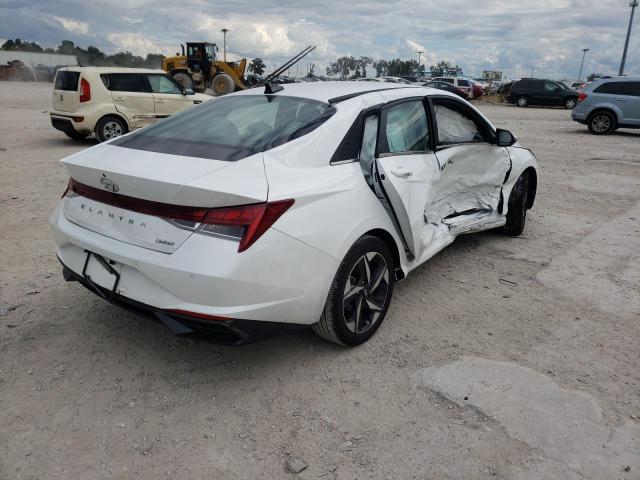 5NPLP4AG7NH059116 - 2022 HYUNDAI ELANTRA LI WHITE photo 4