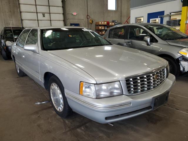 1G6KD54Y6XU734965 - 1999 CADILLAC DEVILLE SILVER photo 1