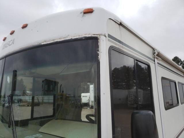 5B4LP57G823346975 - 2003 WORKHORSE CUSTOM CHASSIS MOTORHOME WHITE photo 9