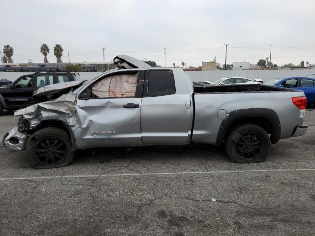 5TFRY5F13AX086006 - 2010 TOYOTA TUNDRA DOU SILVER photo 9