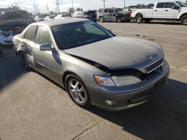 JT8BF28G4Y5076192 - 2000 LEXUS ES 300 GRAY photo 1