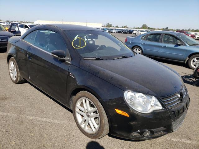 WVWFW7AH3BV002966 - 2011 VOLKSWAGEN EOS LUX 黑色 照片 1