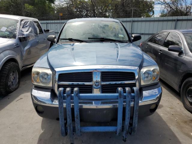 1D7HE48N45S193931 - 2005 DODGE DAKOTA QUA BLUE photo 9