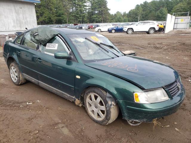 WVWMA63B0XE510800 - 1999 VOLKSWAGEN PASSAT GLS GREEN photo 1