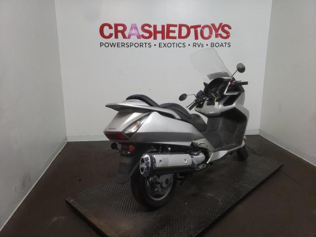 JH2PF01164K200807 - 2004 HONDA FSC600 D SILVER photo 4