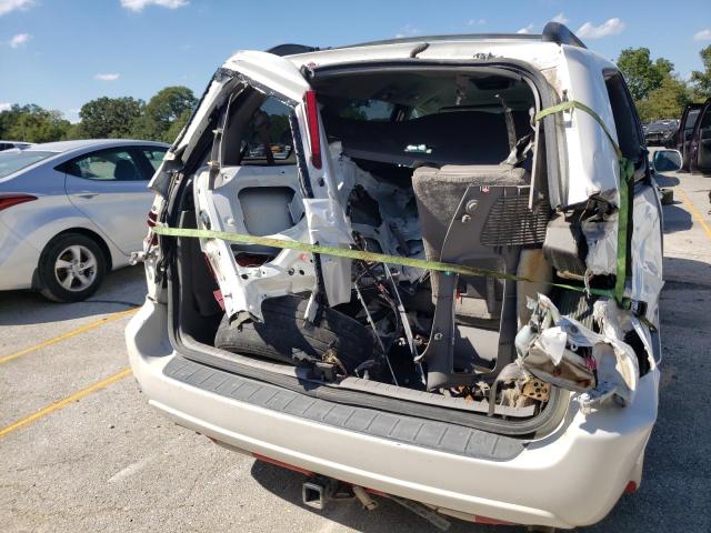 5TDZA22C64S108360 - 2004 TOYOTA SIENNA SE WHITE photo 9