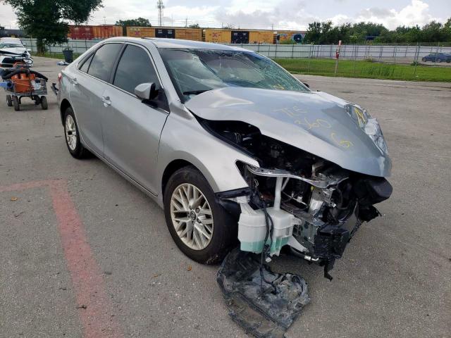 4T1BF1FK3HU352625 - 2017 TOYOTA CAMRY LE SILVER photo 1