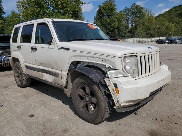 1J8GN28K08W188070 - 2008 JEEP LIBERTY SP WHITE photo 1