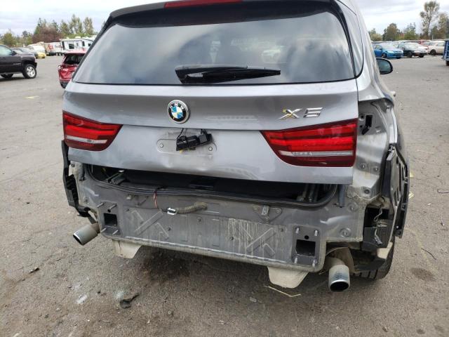 5UXKS4C53F0N11646 - 2015 BMW X5 M GRAY photo 9