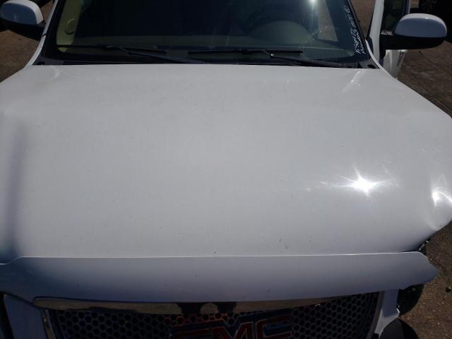 1GKMCAE37AR223428 - 2010 GMC YUKON SLE WHITE photo 7