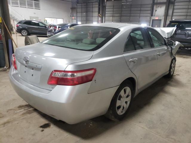 4T4BE46K17R009210 - 2007 TOYOTA CAMRY CE SILVER photo 4