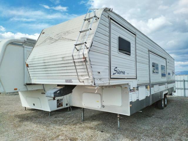 4X4FSEN223C025930 - 2003 SIER 5TH WHEEL WHITE photo 2