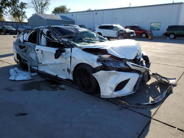 4T1NZ1AKXLU044906 - 2020 TOYOTA CAMRY TRD WHITE photo 1