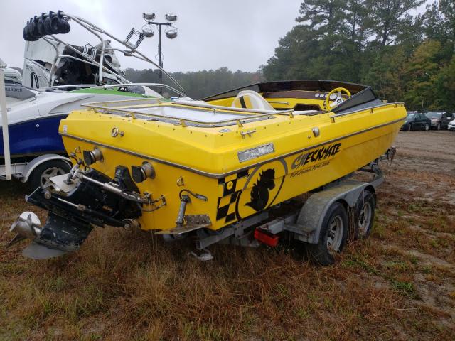 CHK36492J788 - 1988 CHECKER BOAT YELLOW photo 4