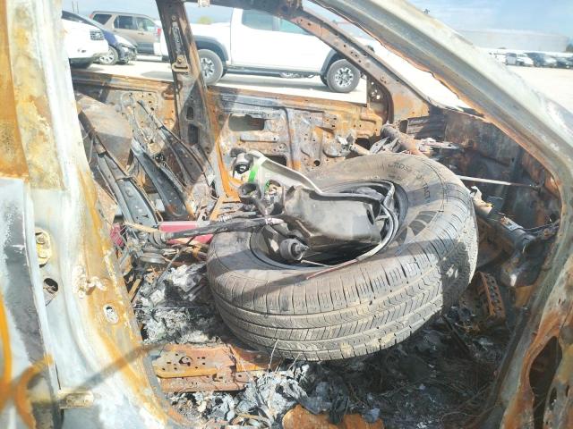 2T1BY30E65C319320 - 2005 TOYOTA COROLLA XR 红色 照片 5