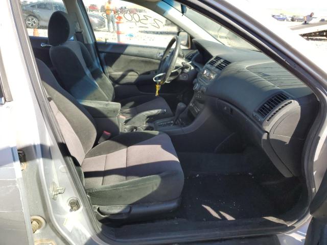 1HGCM56455A068967 - 2005 HONDA ACCORD LX SILVER photo 5